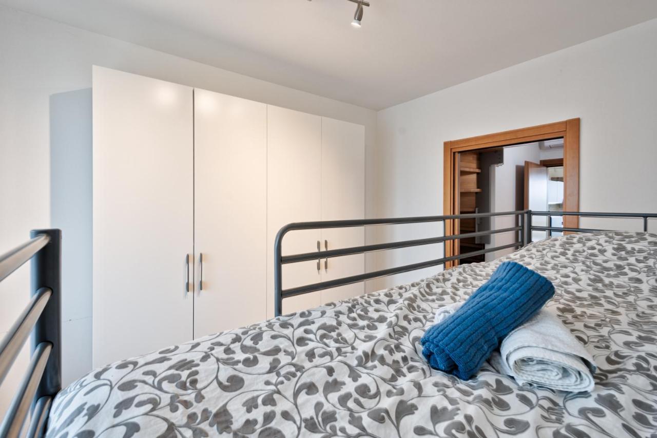 Casa Alessandro Con Piscina Lago Di Garda Salionze Eksteriør bilde