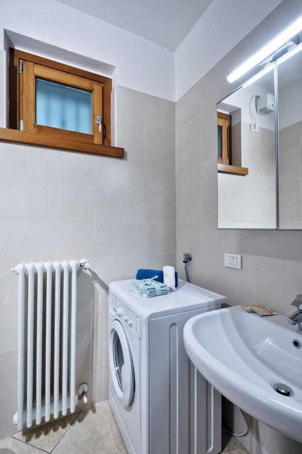 Casa Alessandro Con Piscina Lago Di Garda Salionze Eksteriør bilde
